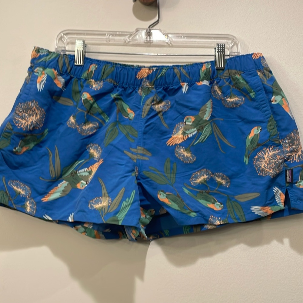 Patagonia Barely Baggies Shorts size XL in blue bird print
